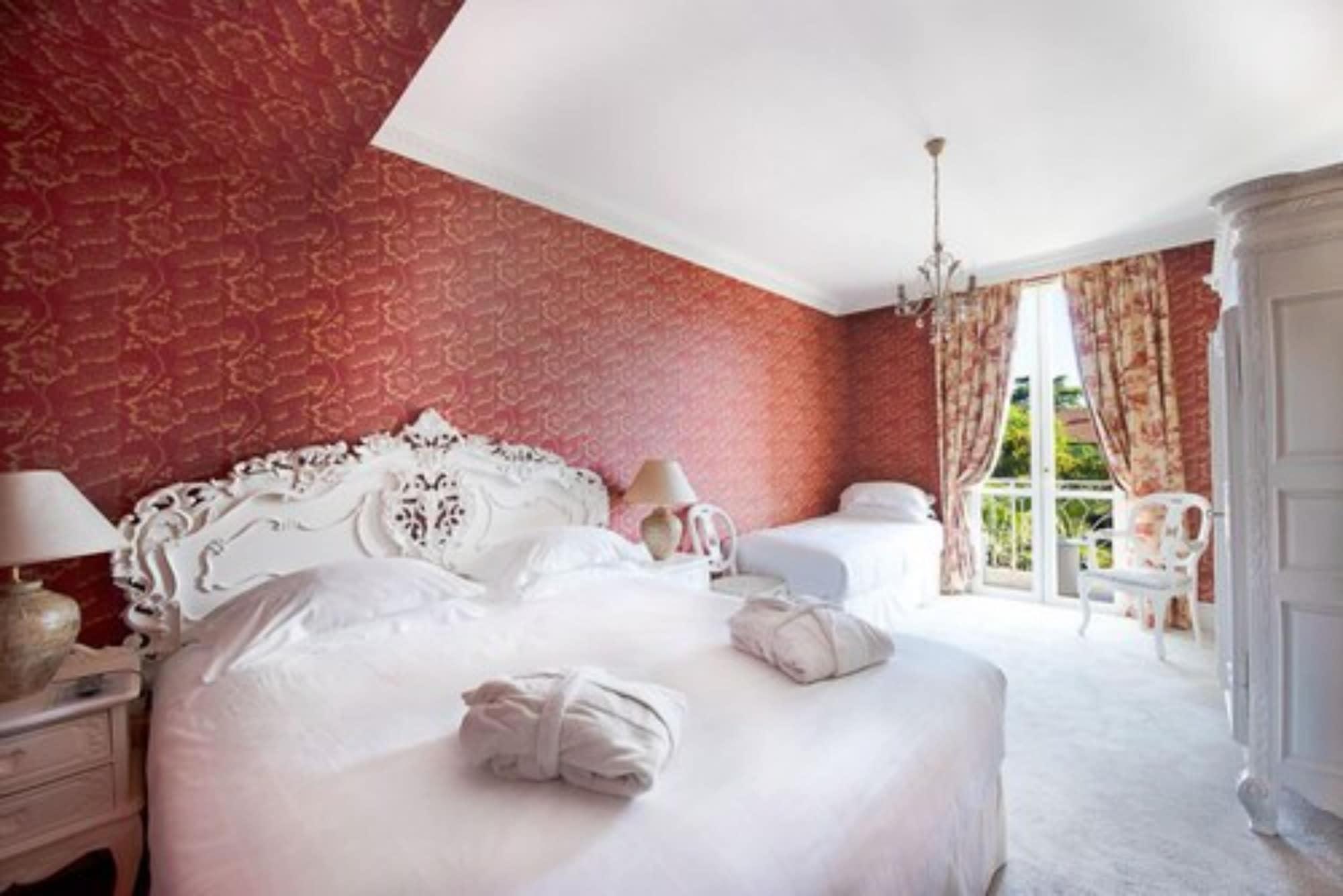 Hotel Chateau De La Tour Канны Экстерьер фото